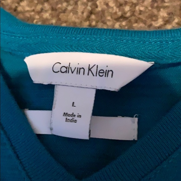 Calvin Klein short sleeve - Picture 2 of 2